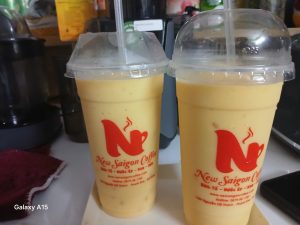 Sinh tố trái cây nguyên chất  Xoài ly khổng lồ